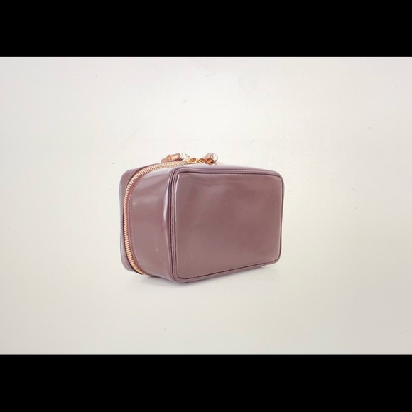 #0128 Gucci Travel Case in Brown Patented Leather w/Bamboo Zipper - Picture 10 of 15